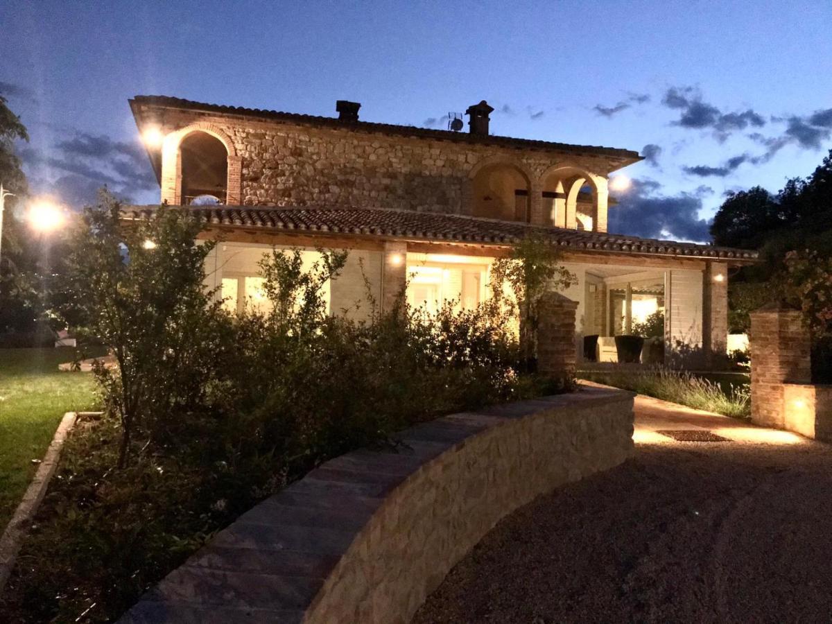 Agriturismo Fattoria Di Monticello San Venanzo Eksteriør billede